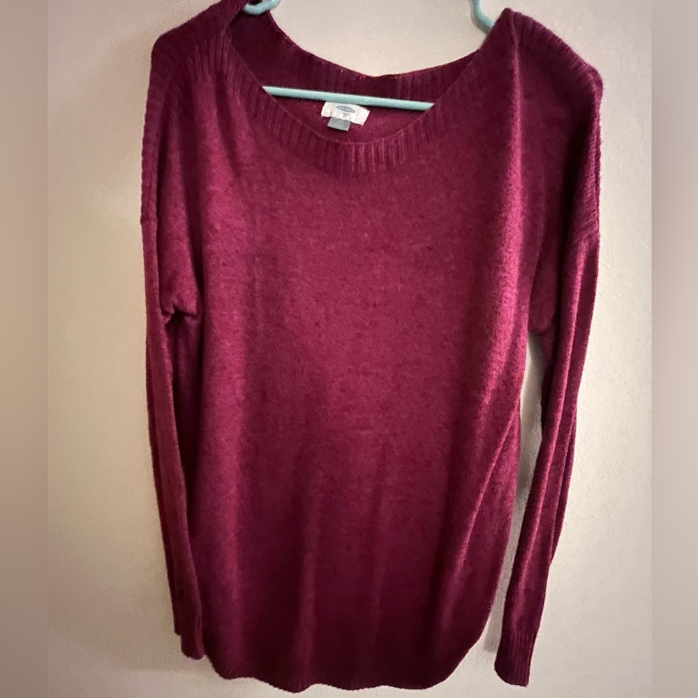 Old Navy Women's Berry Crew Neck Sweater